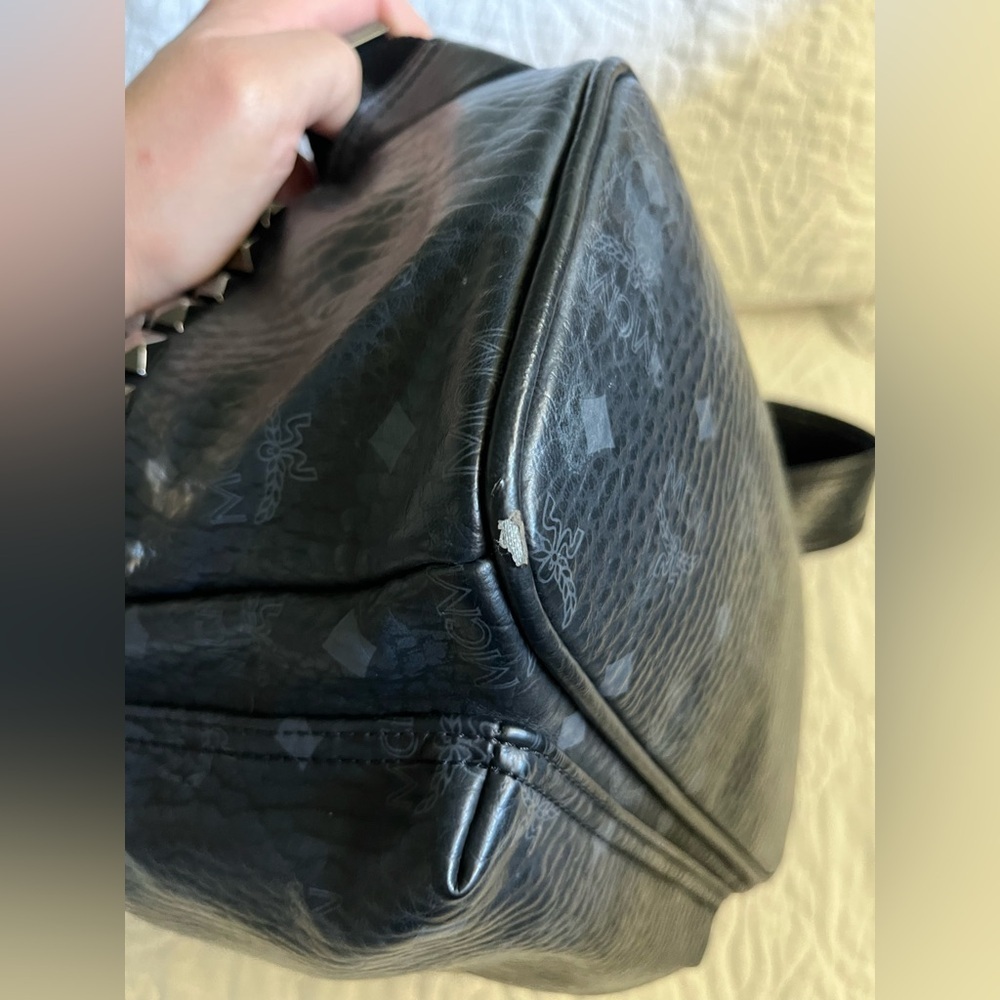 Stark Side Studs Backpack In Visetos, black side pockets w/stud details leather - Picture 10 of 15